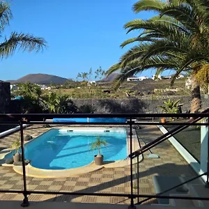 https://casa-ta-ela.in-canary-islands.com